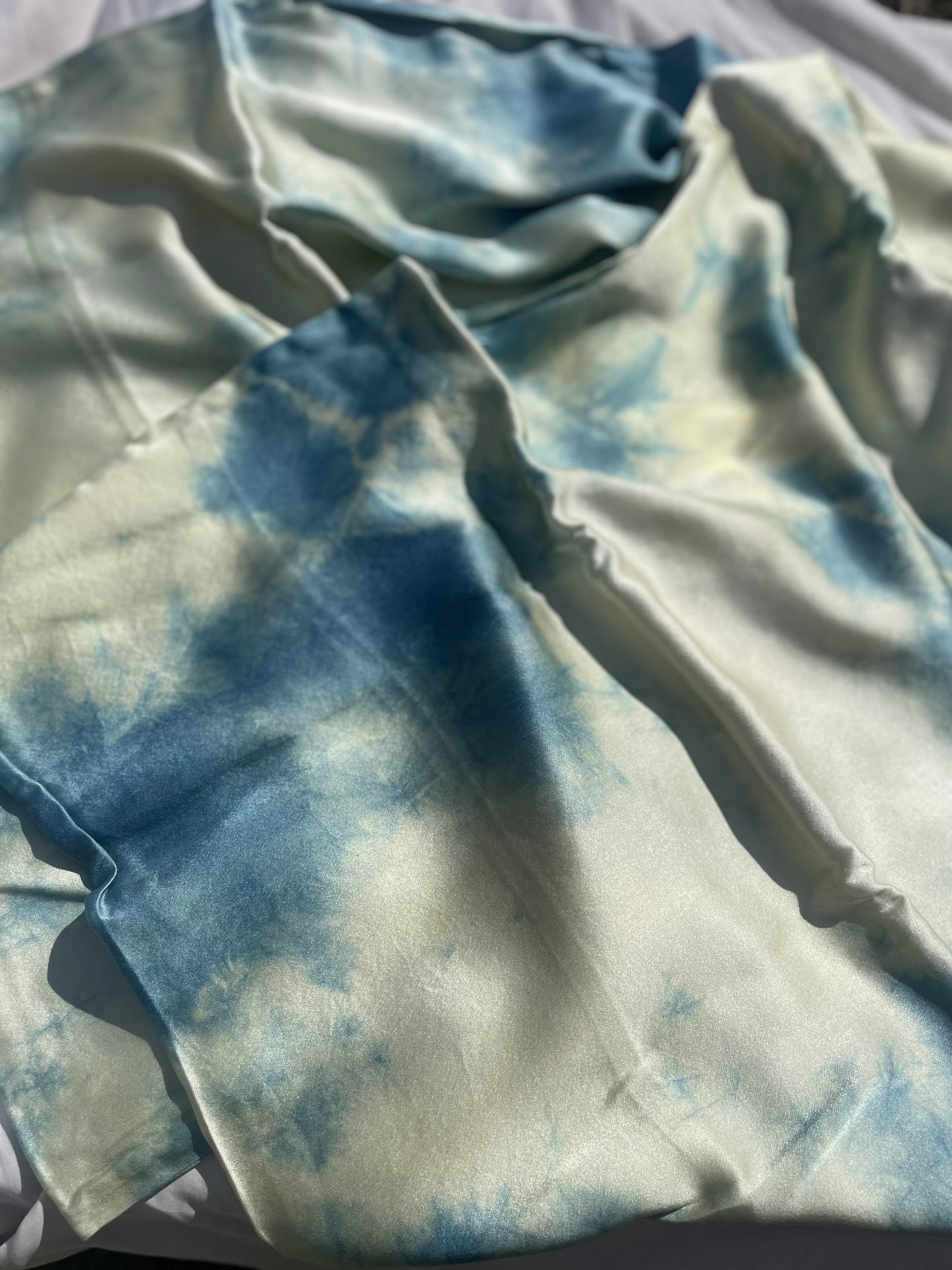 Silk Pillowcase Set Eucalyptus & Indigo Shatter