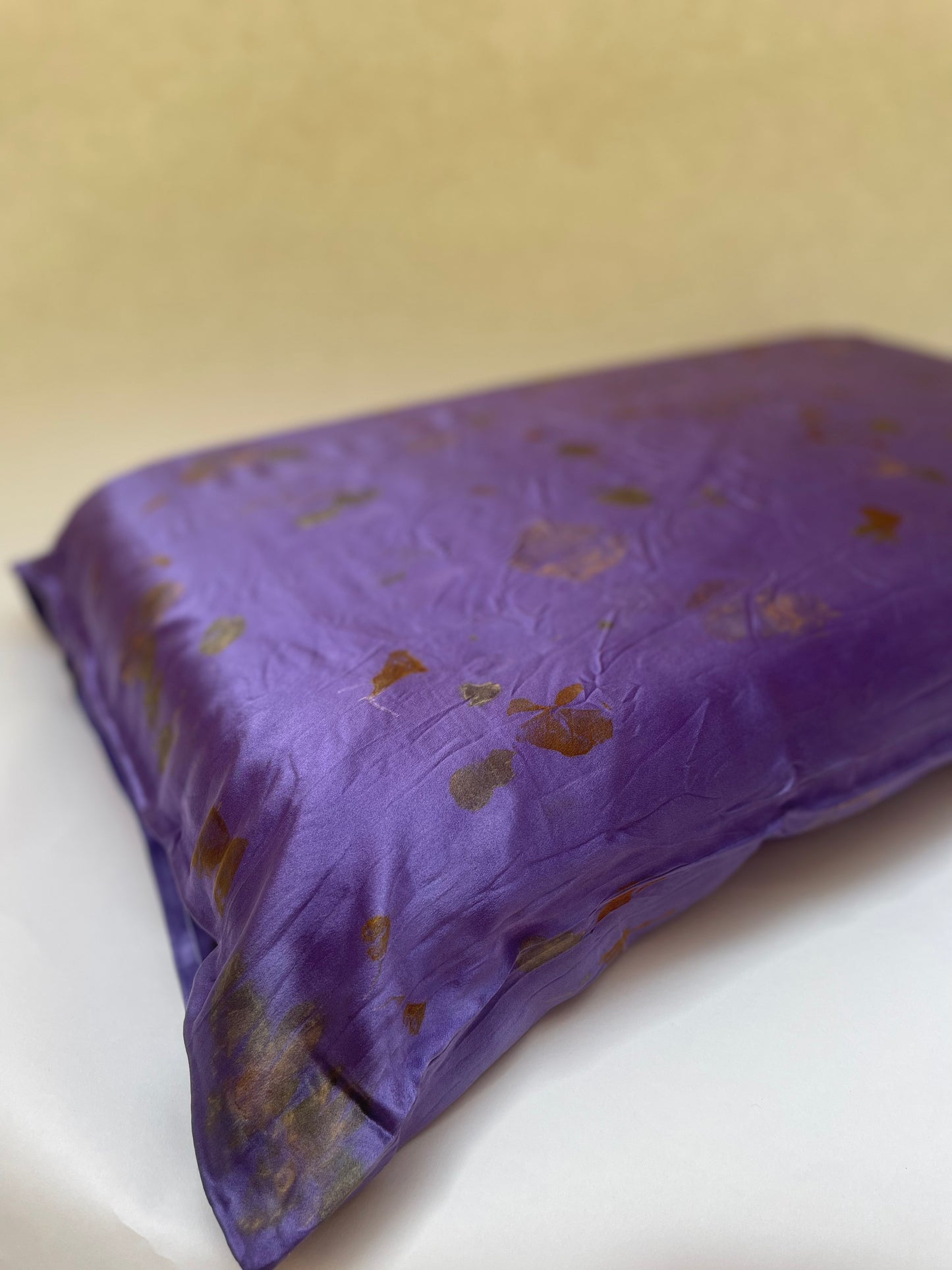 of Silk Pillowcase Set Logwood Dreams